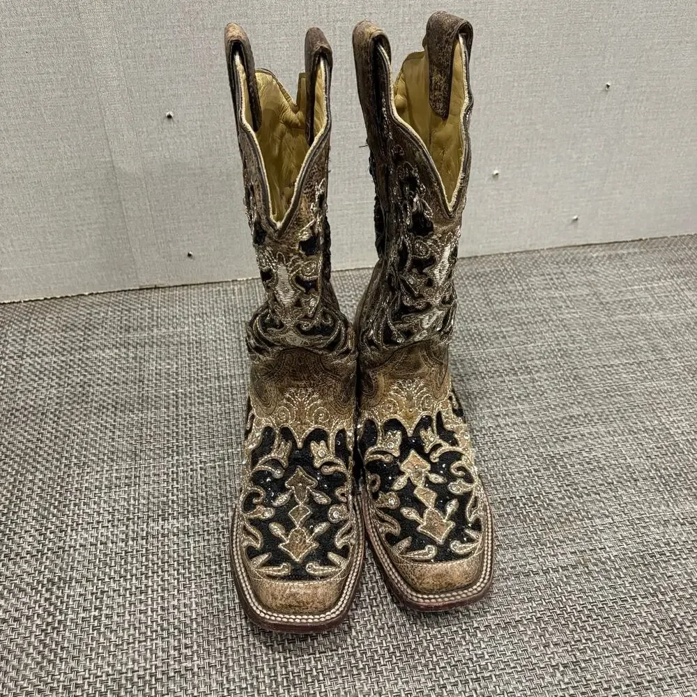 Corral Women’s Black and Tan Glitter Boots